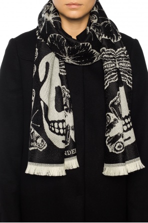 Reversible scarf with skeleton motif, zdjęcie 2 Reversible scarf with skeleton motif od Alexander McQueen